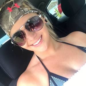 Meet your Posher, Stephanie